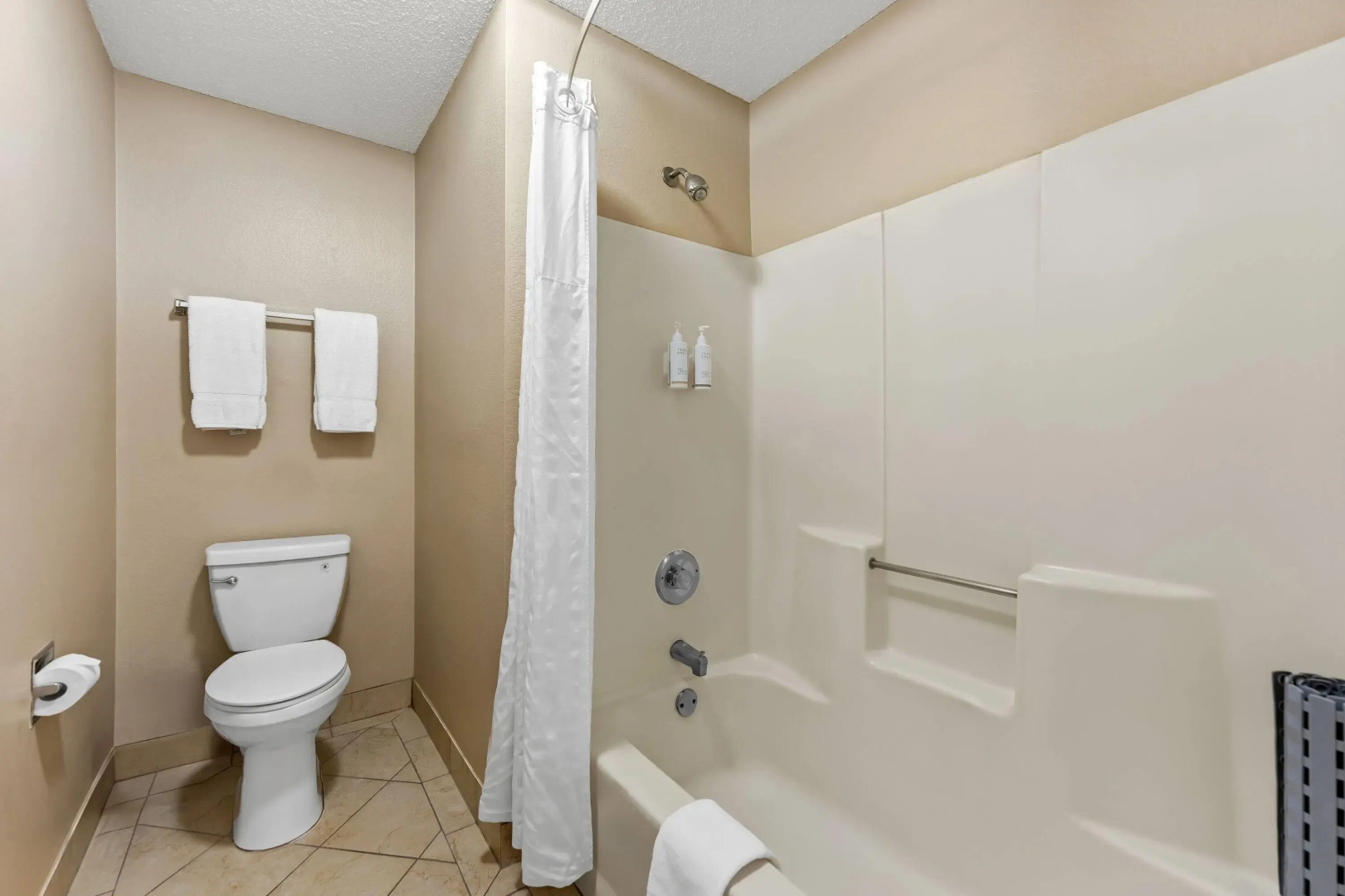 Super 8 by Wyndham Elgin