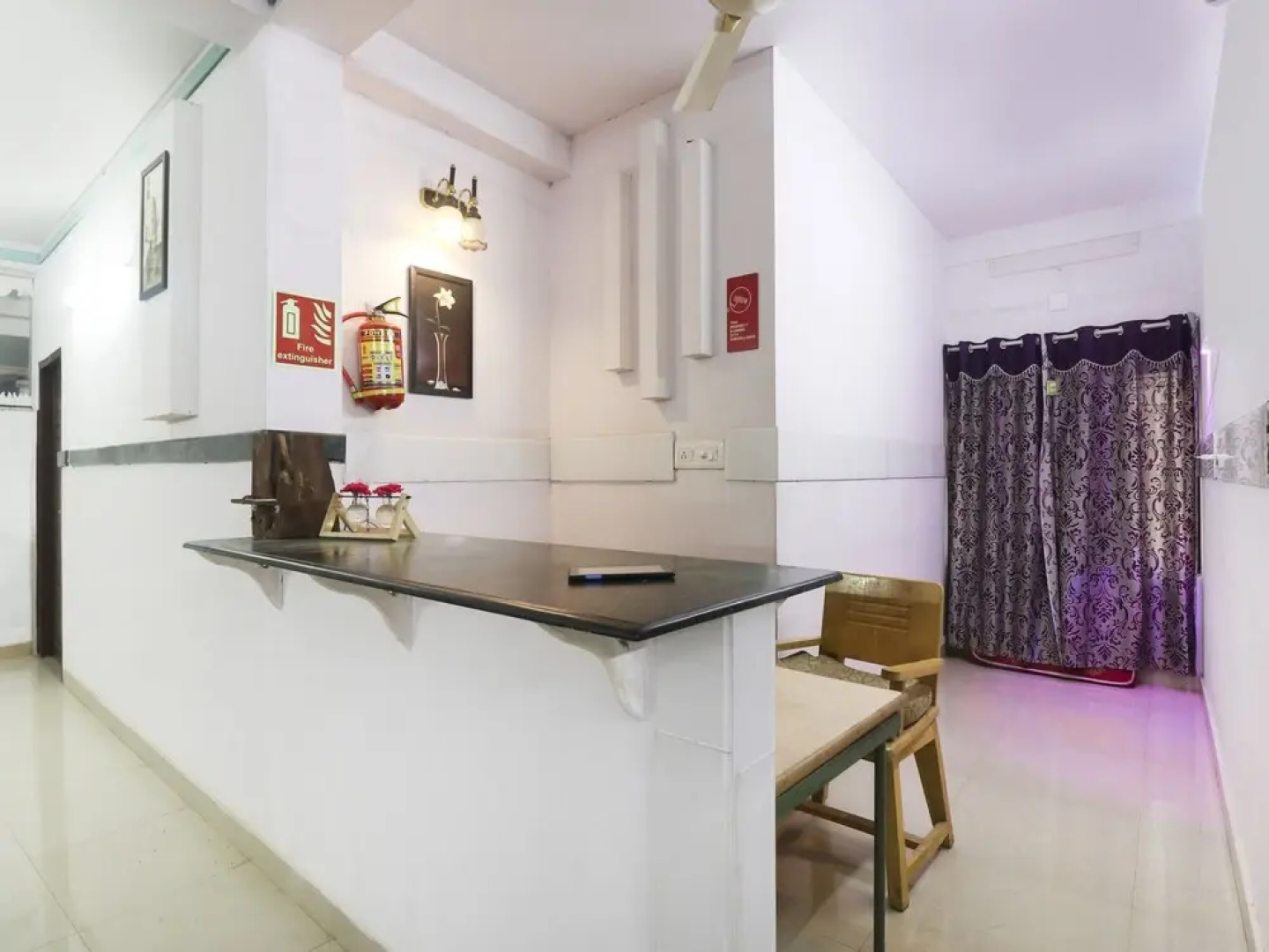 OYO 61270 313s Royal Suites