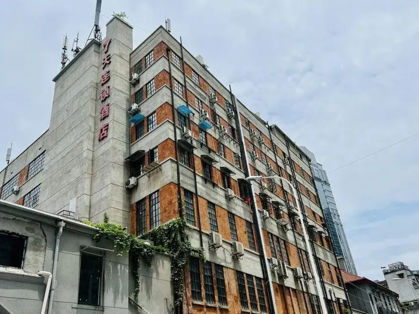 7 Days Inn Wuhan Jianghan Road Subway Station Branch