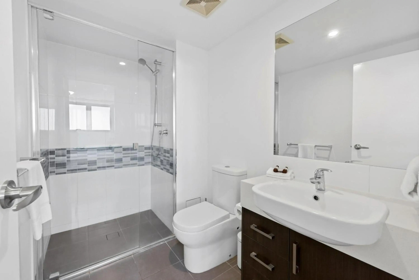 Pacific Sands Apartments