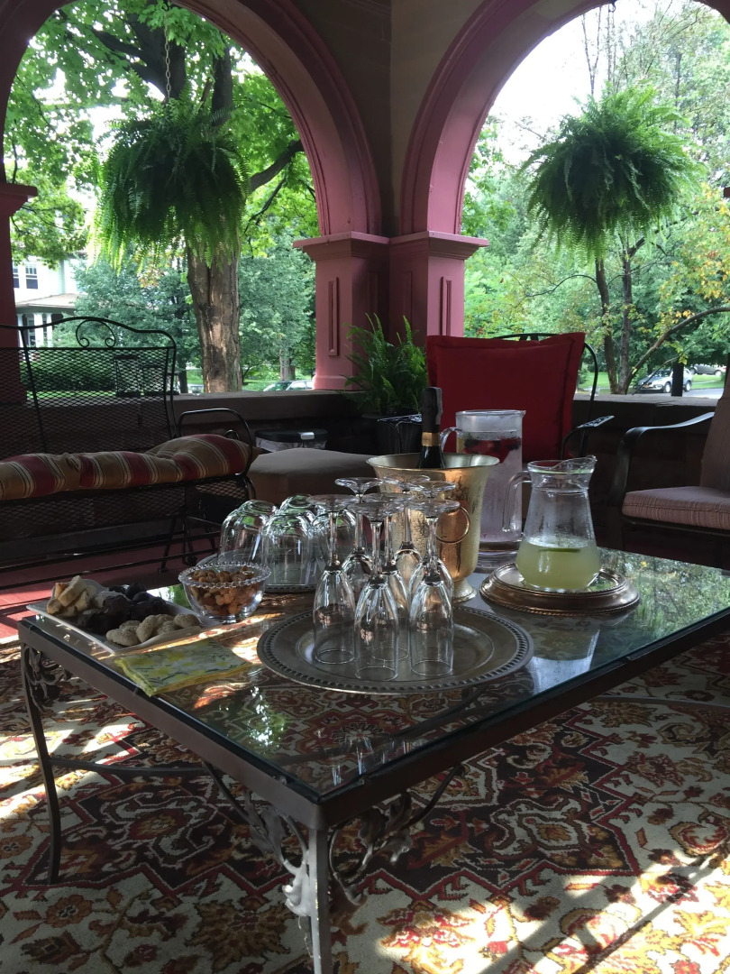 InnBuffalo off Elmwood