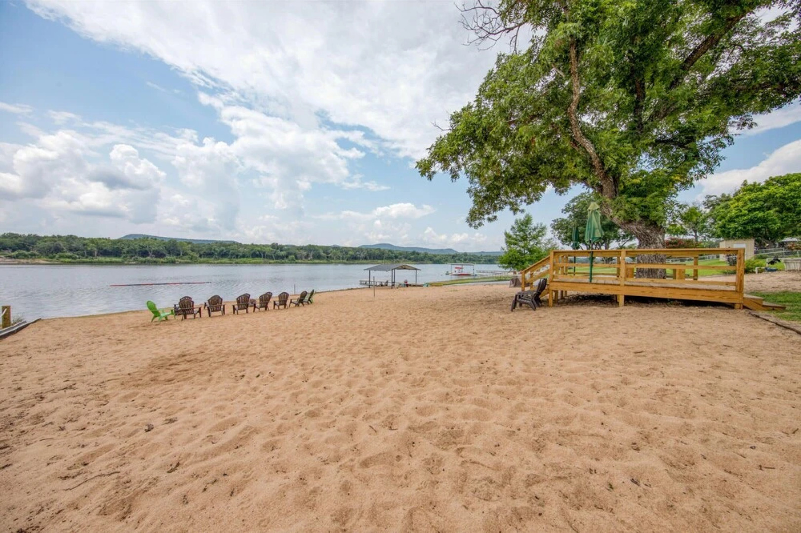 River Oaks Lookout - Unit A