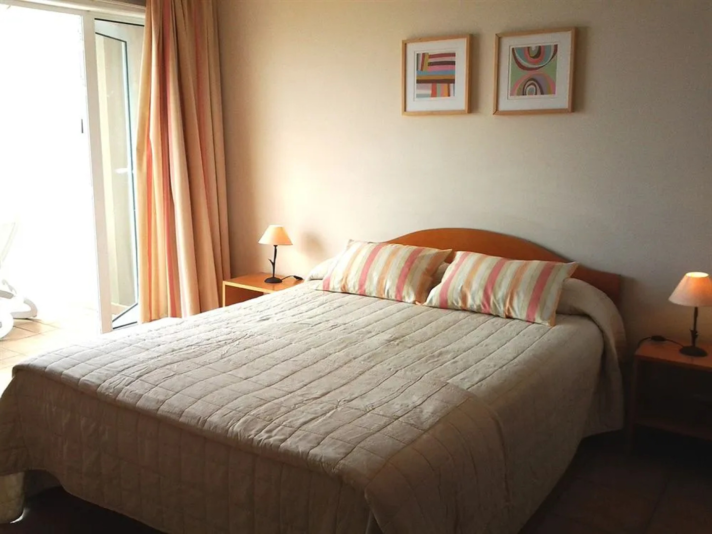 La Muralla Apartamentos