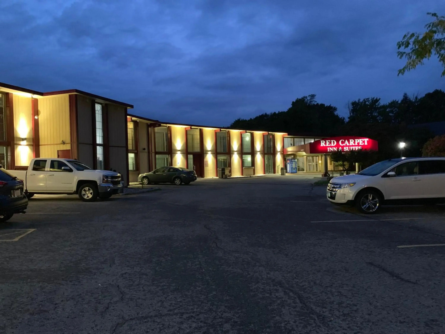 Red Carpet Inn and Suites Ebensburg