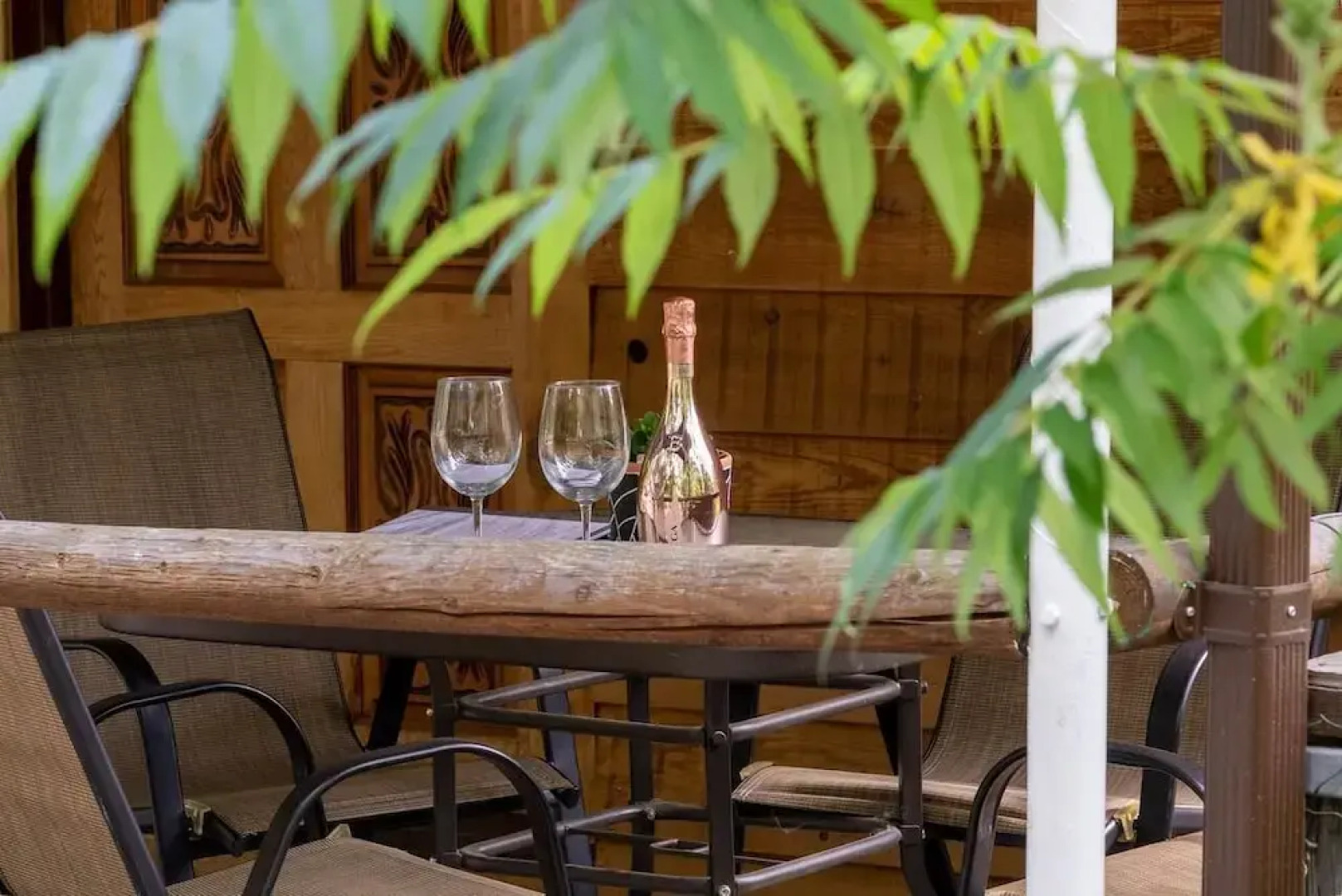 Barefoot Villas Cabin 3 Caribou