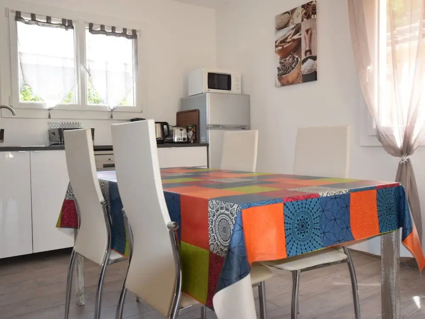 Gite on a Quiet Property, Through a Wine Garden Surrounding