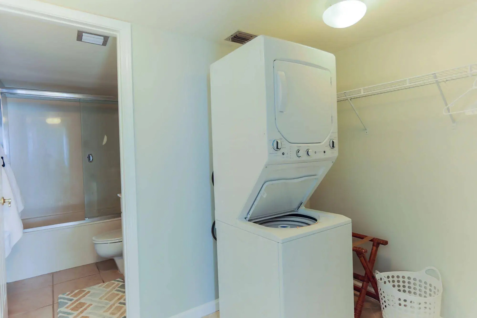 Shoreline Towers by Holiday Isle