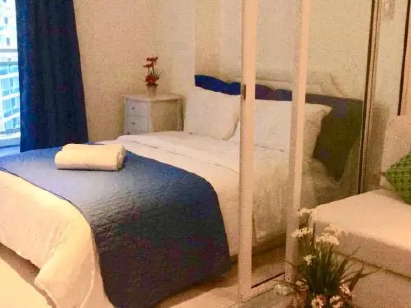 Cozy 1BR w/ Balcony at AZURE