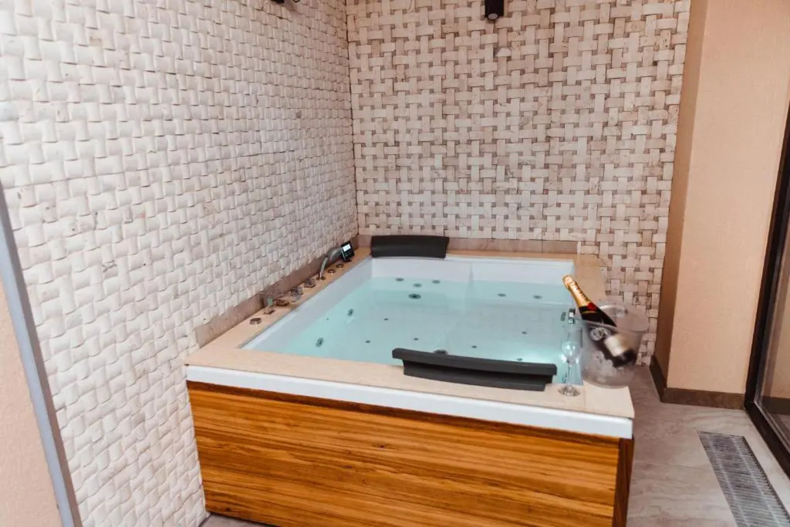 Elexus Poiana Brasov