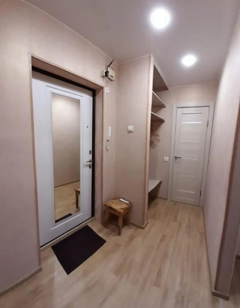 Желтый Нарцисс на улице Пархоменко