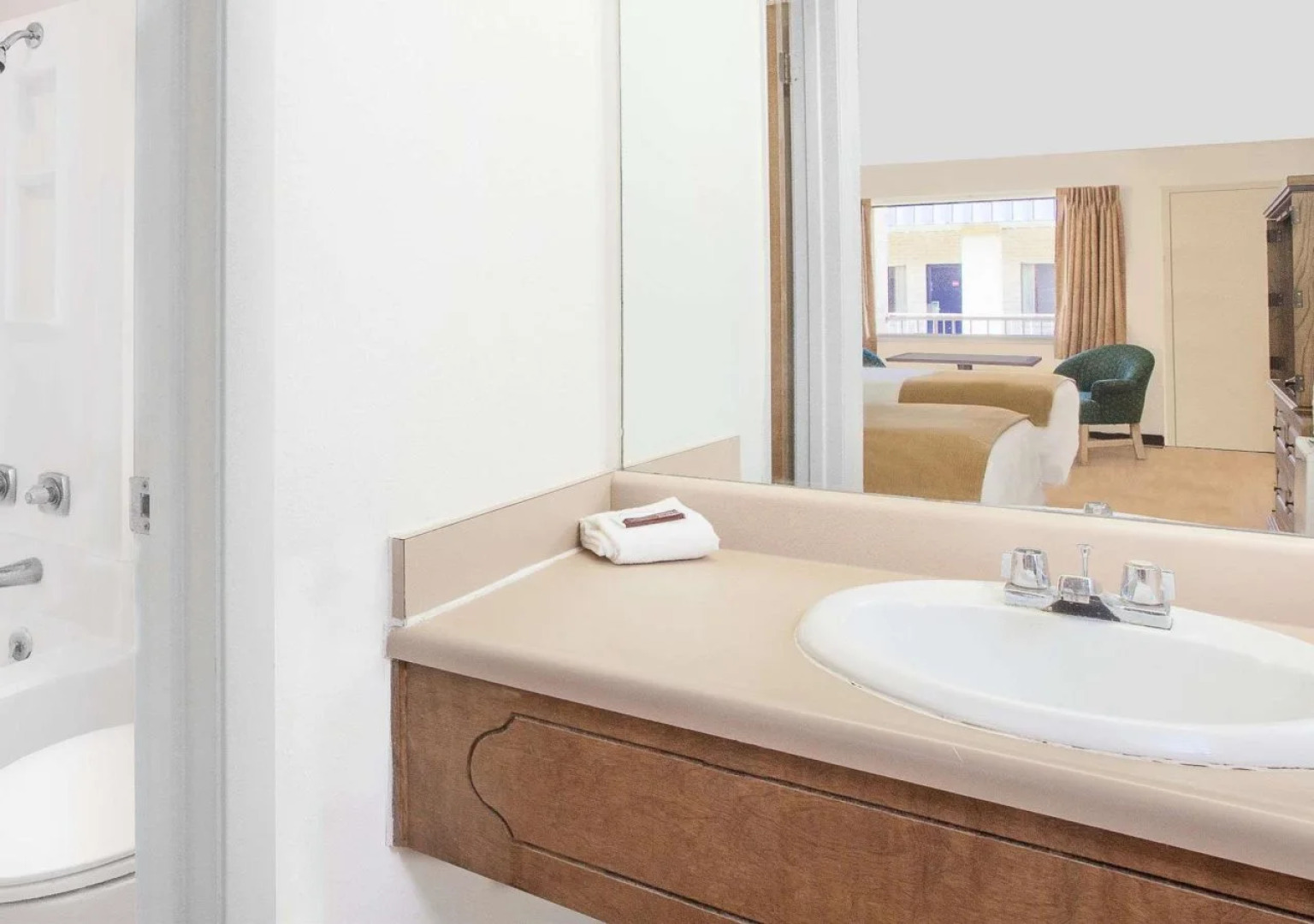 Knights Inn Crockett