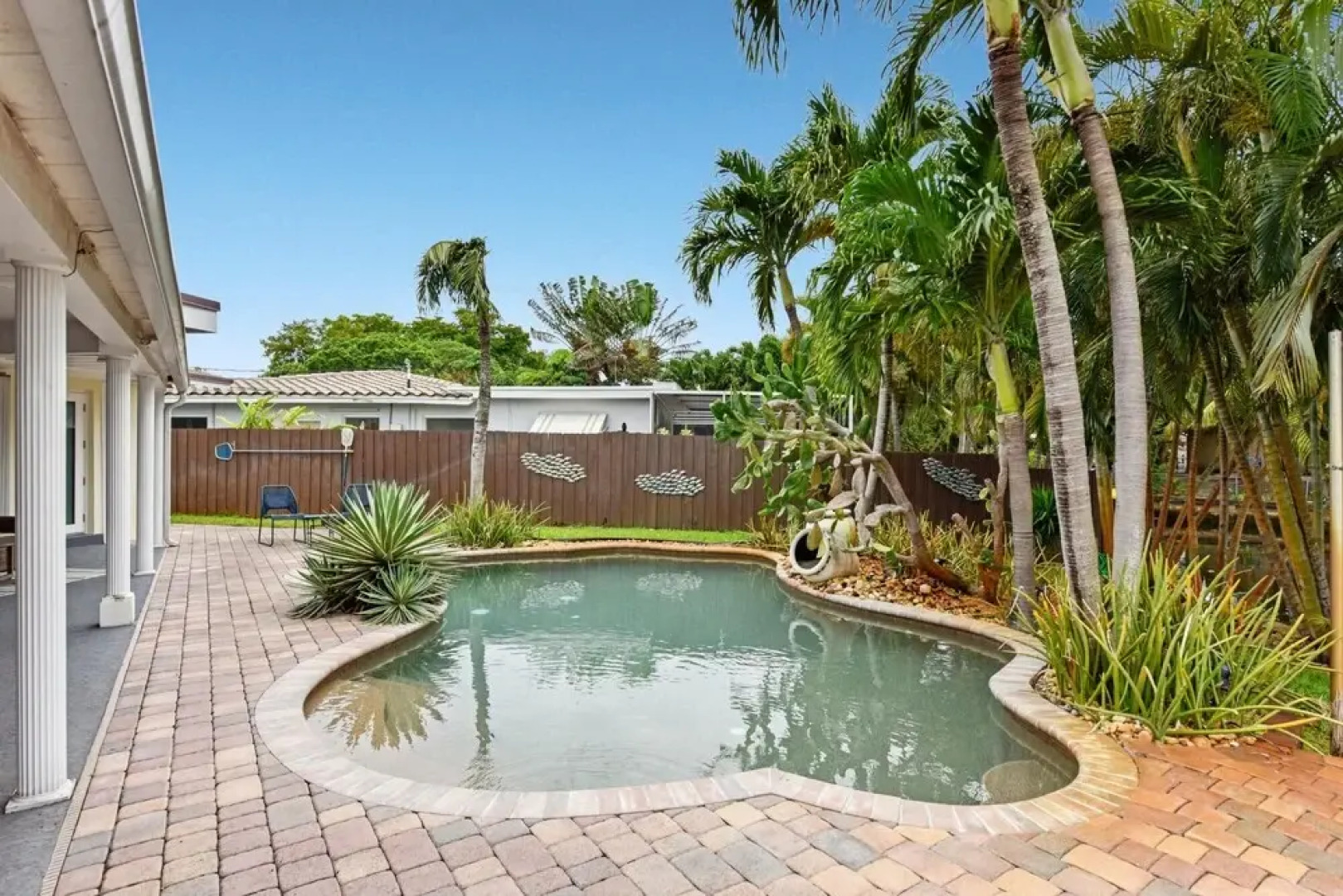 Private pool and canal home with Office space