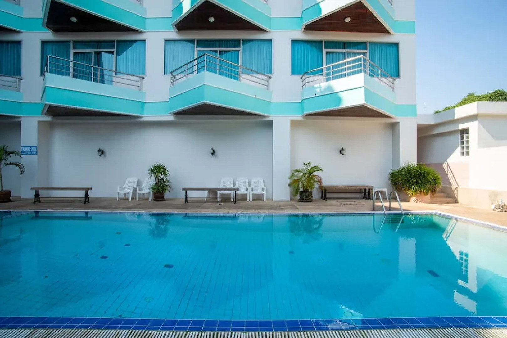 Ayutthaya River View Hotel