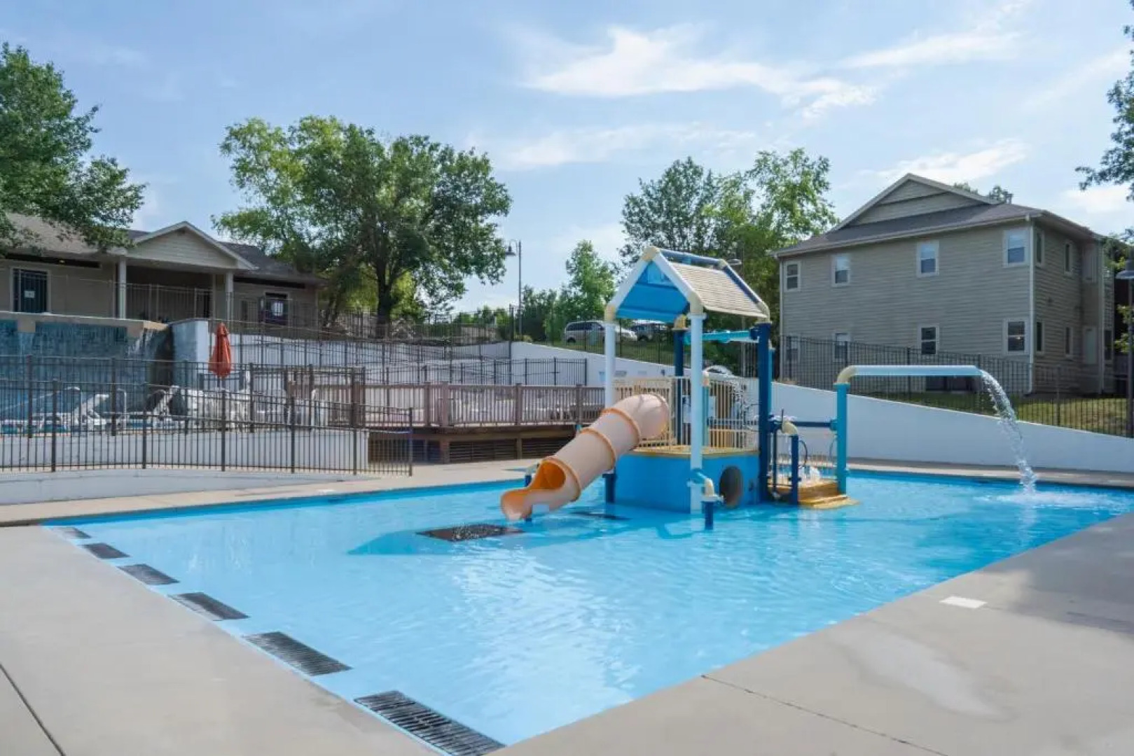 Stonebridge Village - Reeds Spring