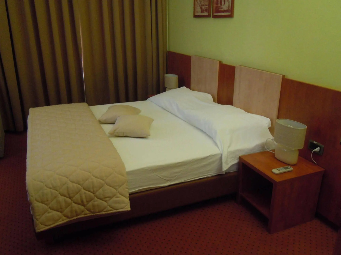 Hotel Mogorjelo