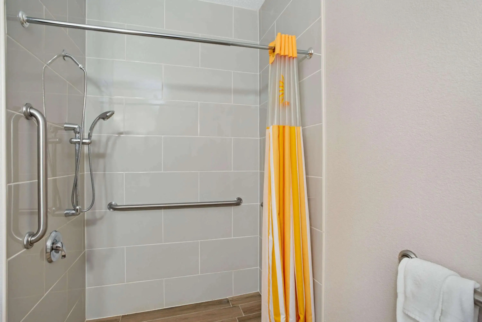 La Quinta Inn & Suites by Wyndham Norwich-Plainfield-Casino