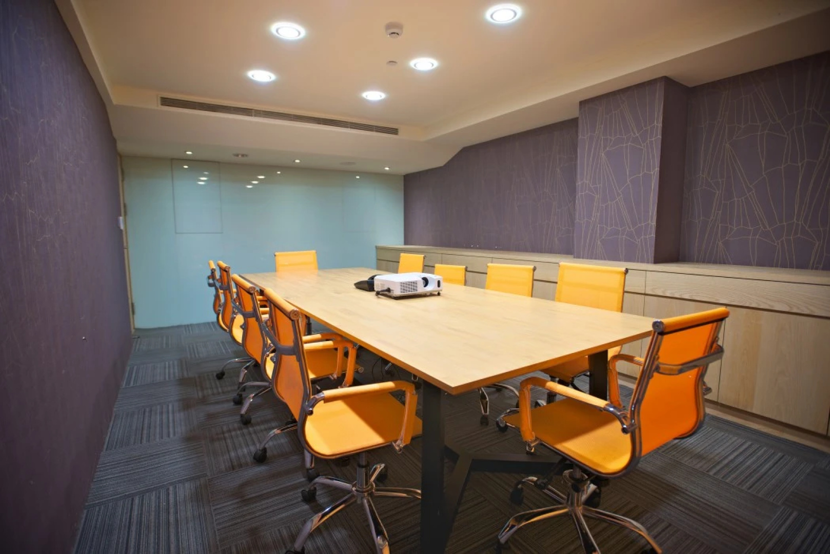 FX INN Kaohsiung Zhonghua Road Branch