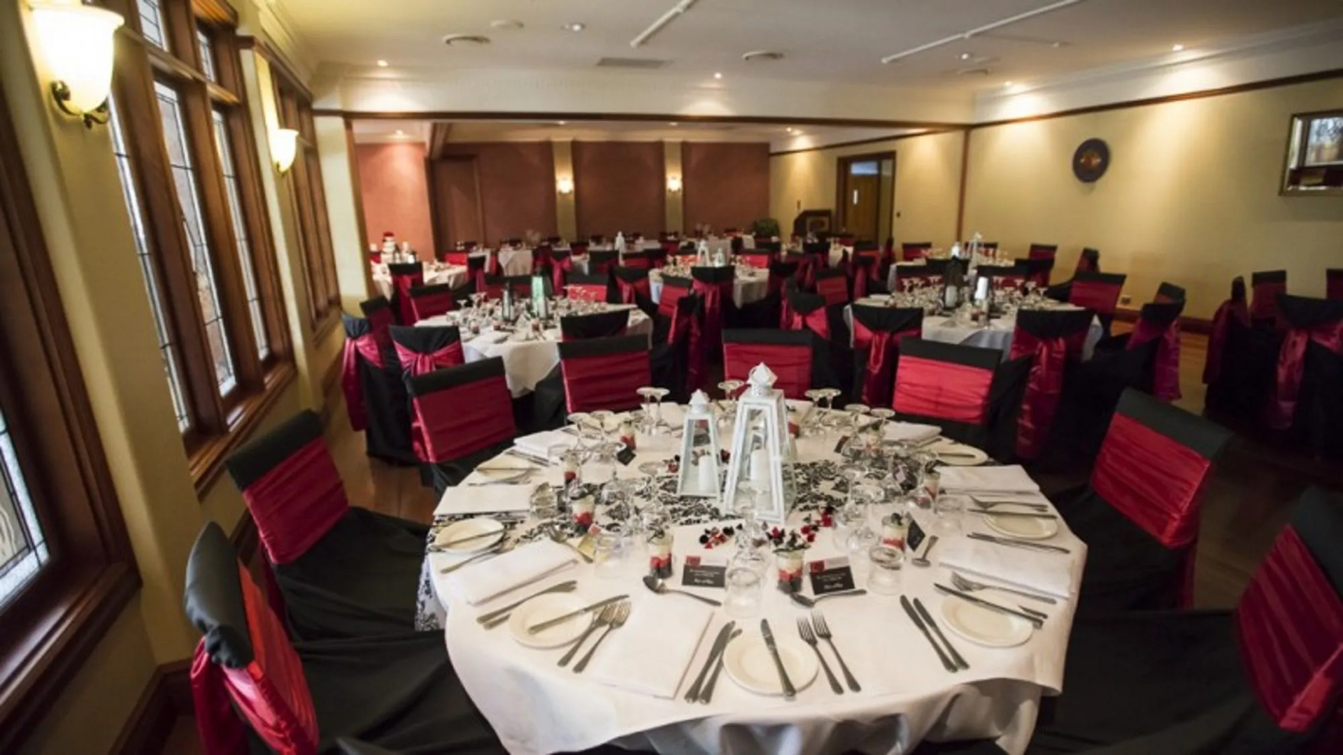 Best Western Plus All Settlers Motor Inn