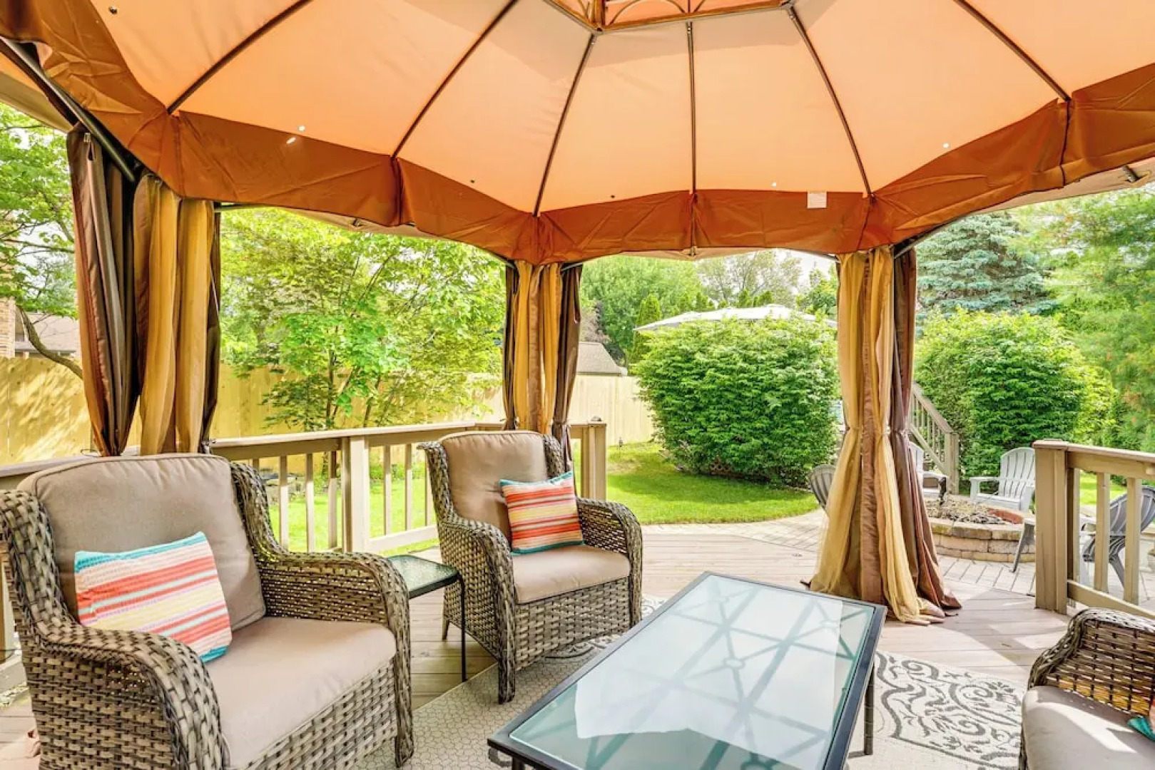 Sterling Heights Getaway w/ Fire Pit!