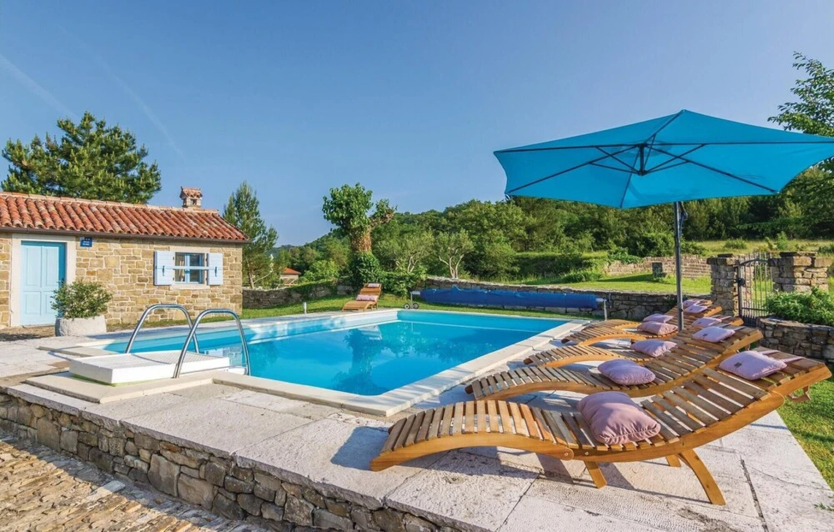 Stunning Home in Groznjan With Wifi and 3 Bedrooms