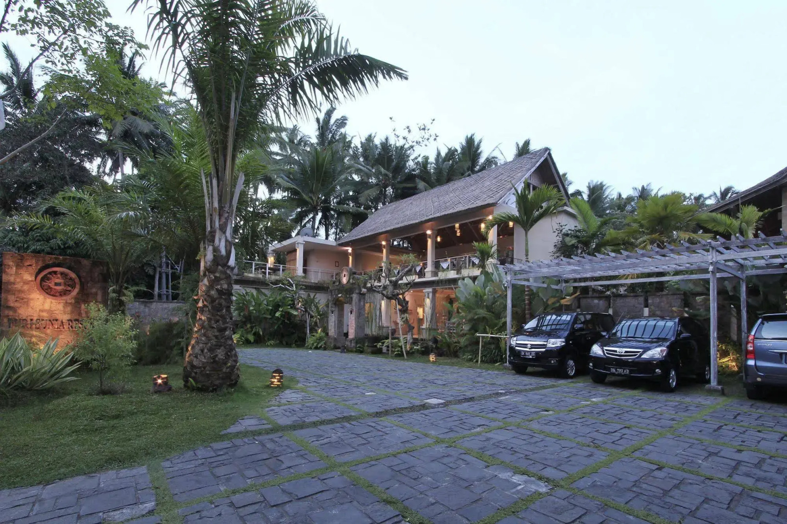 Отель The Kanjeng Resort Ubud