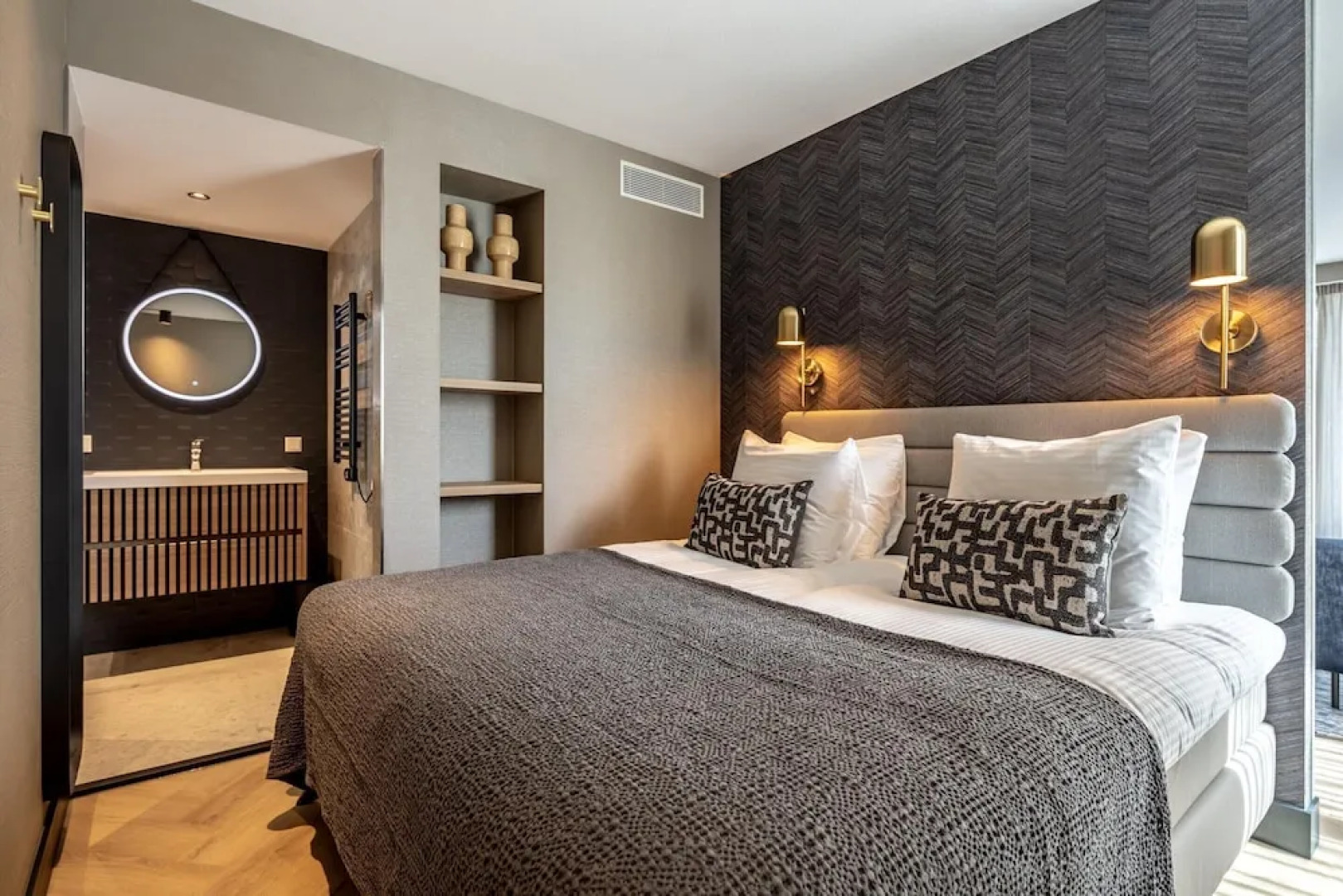 Spacious One-room Apartment in Delft