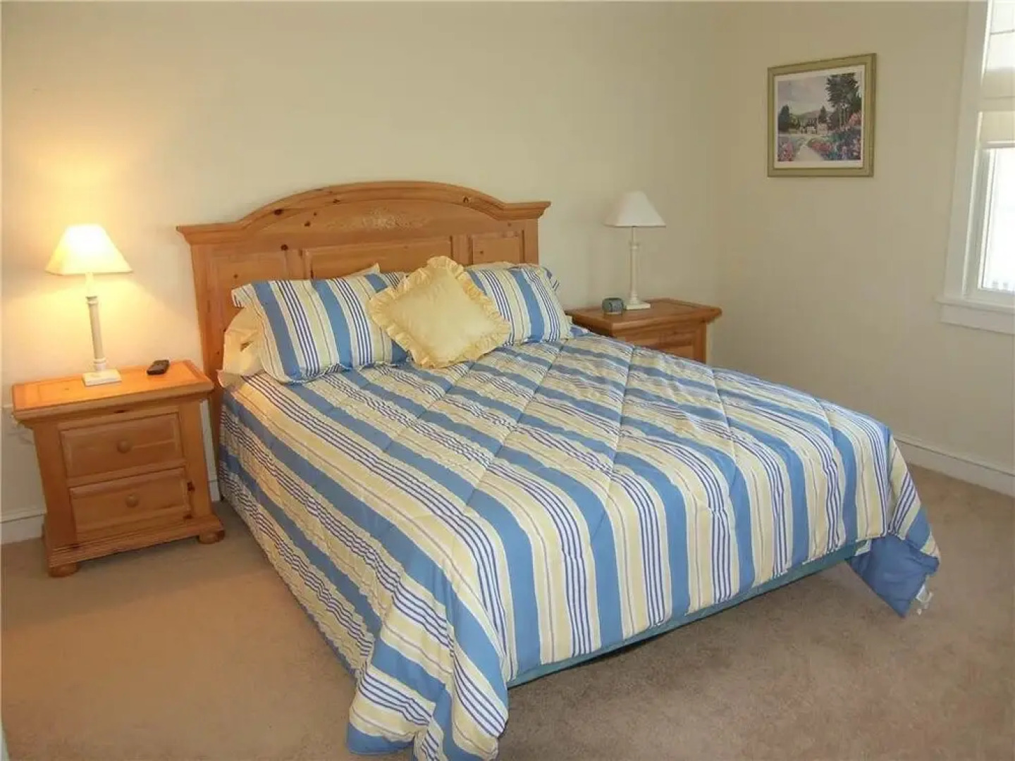 Harbour Place 4101 3 Br condo by RedAwning