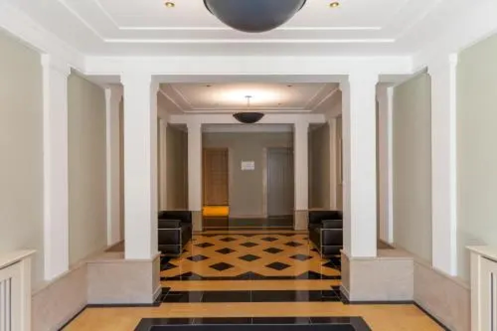 FIRST SELLIN Appartement 40