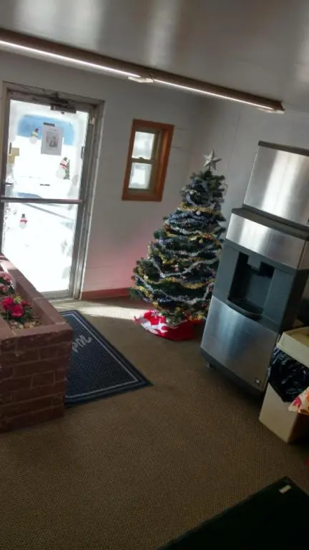 1st Inn By OYO Quinter Hwy 70 KS