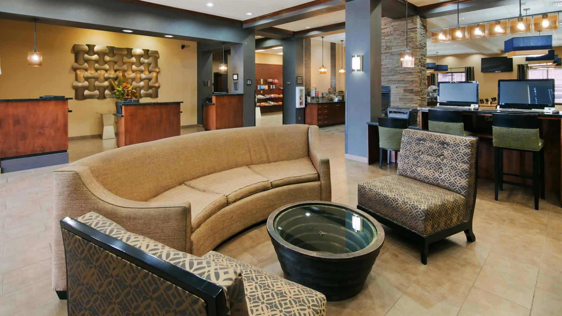 Best Western Plus Williston Hotel & Suites