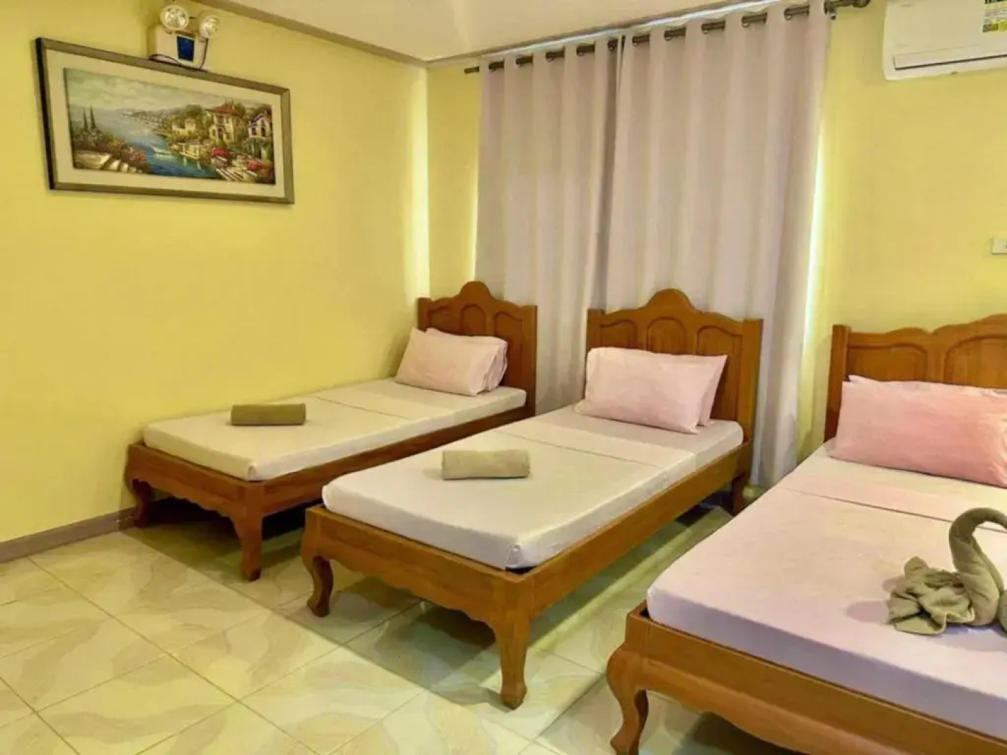 Summer Royale Pensionne