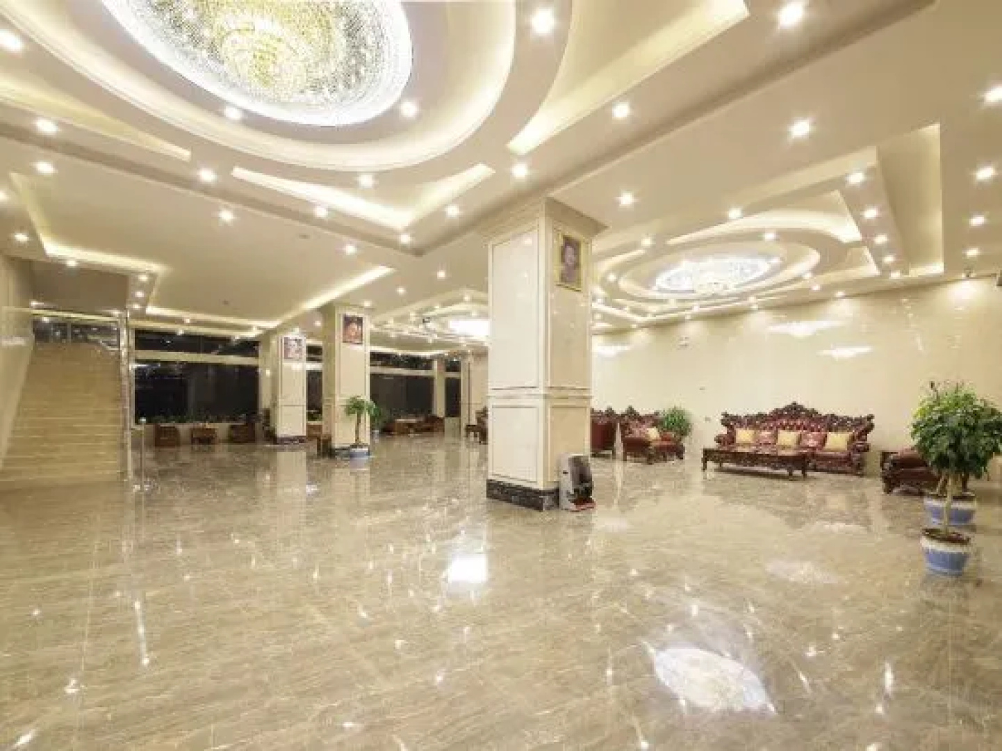 Grand Hotel Gantang Bluman