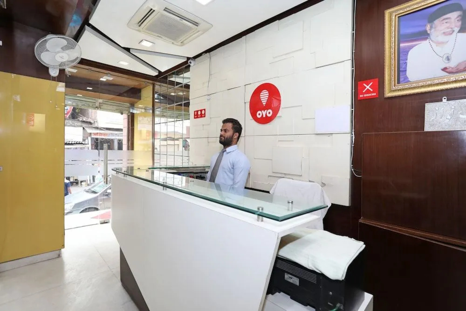 OYO 10277 Hotel Delux Golden