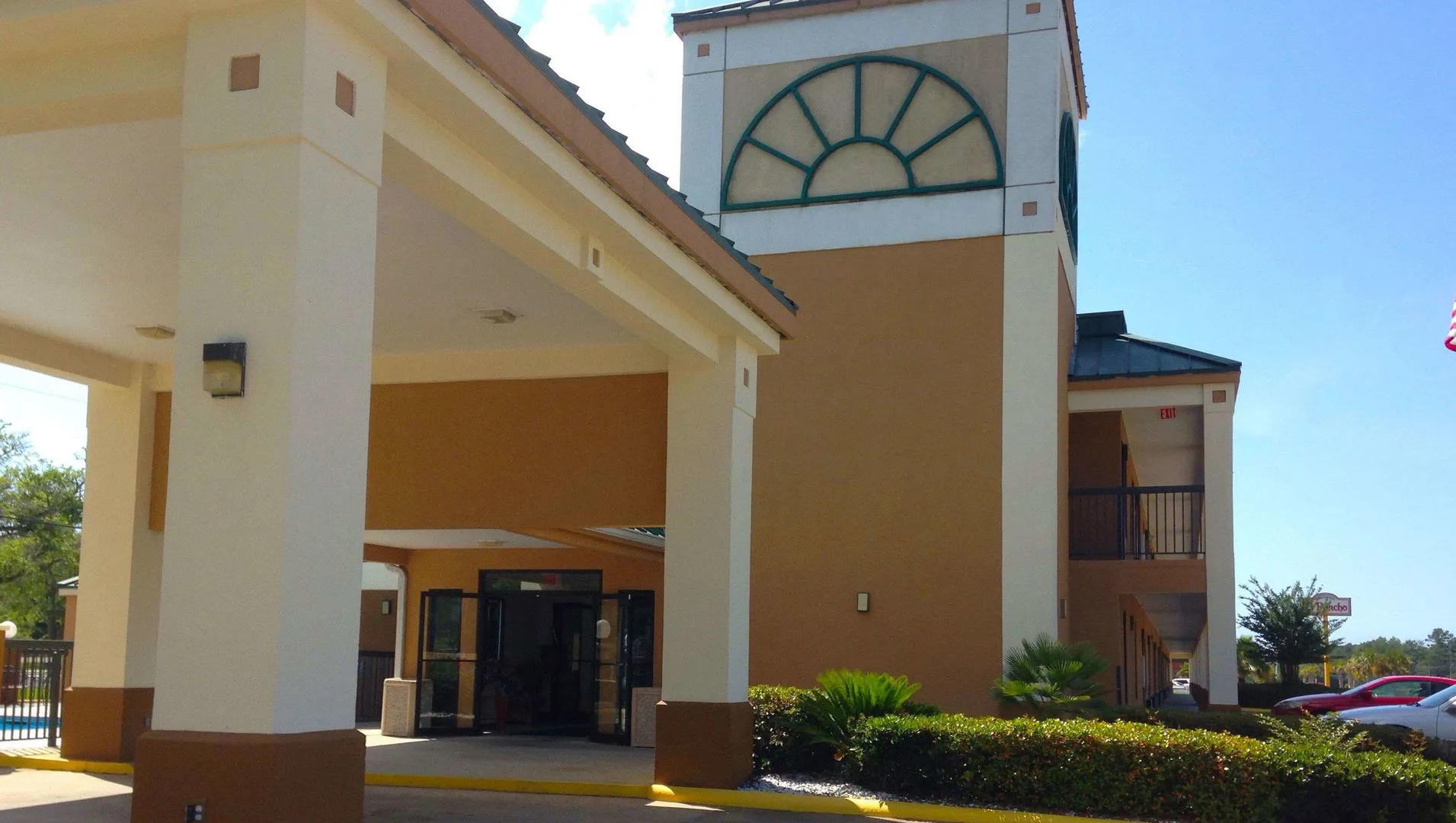 Econo Lodge Inn & Suites Ocean Springs - Biloxi