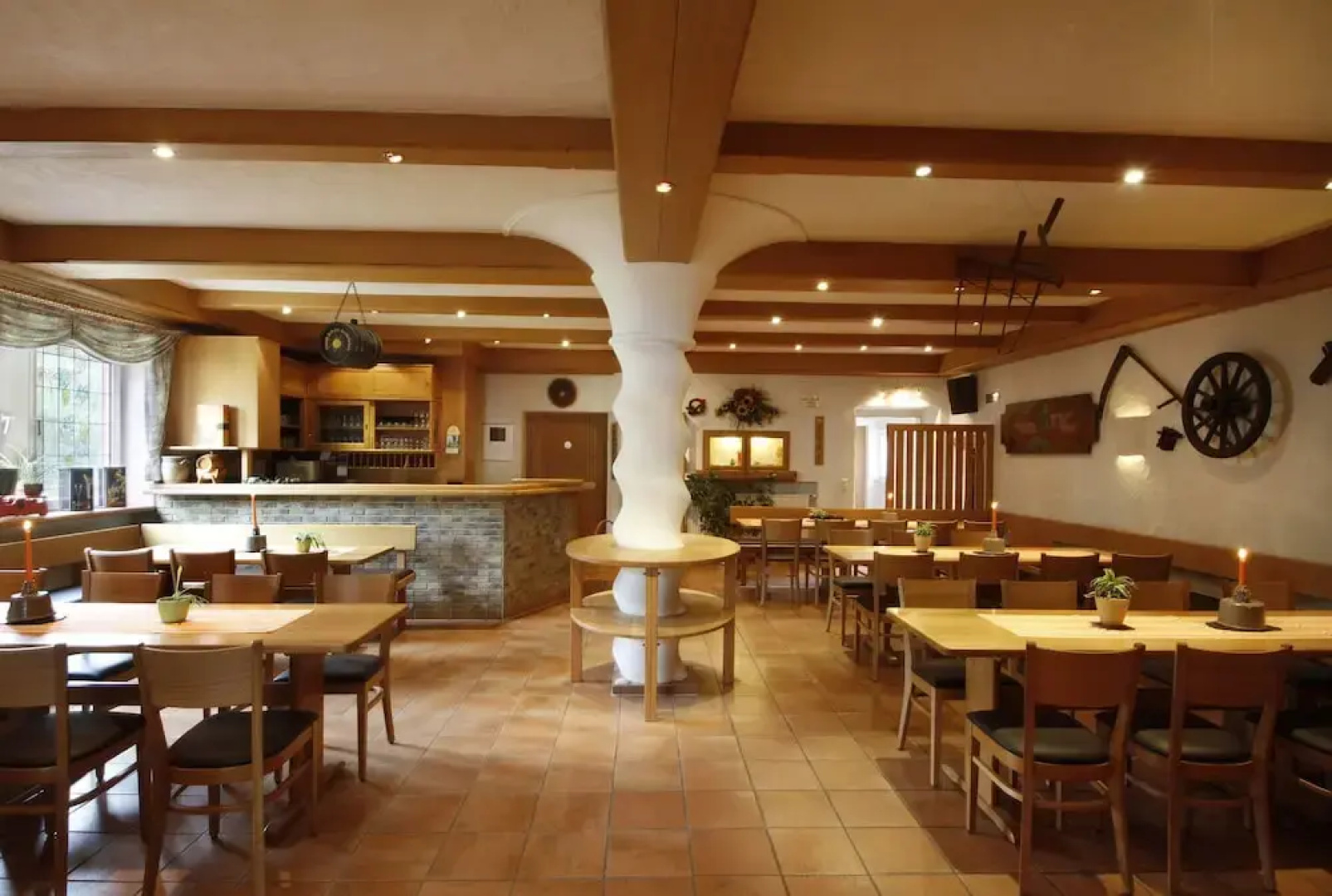 Weingut Gästezimmer Fröhliches Weinfass