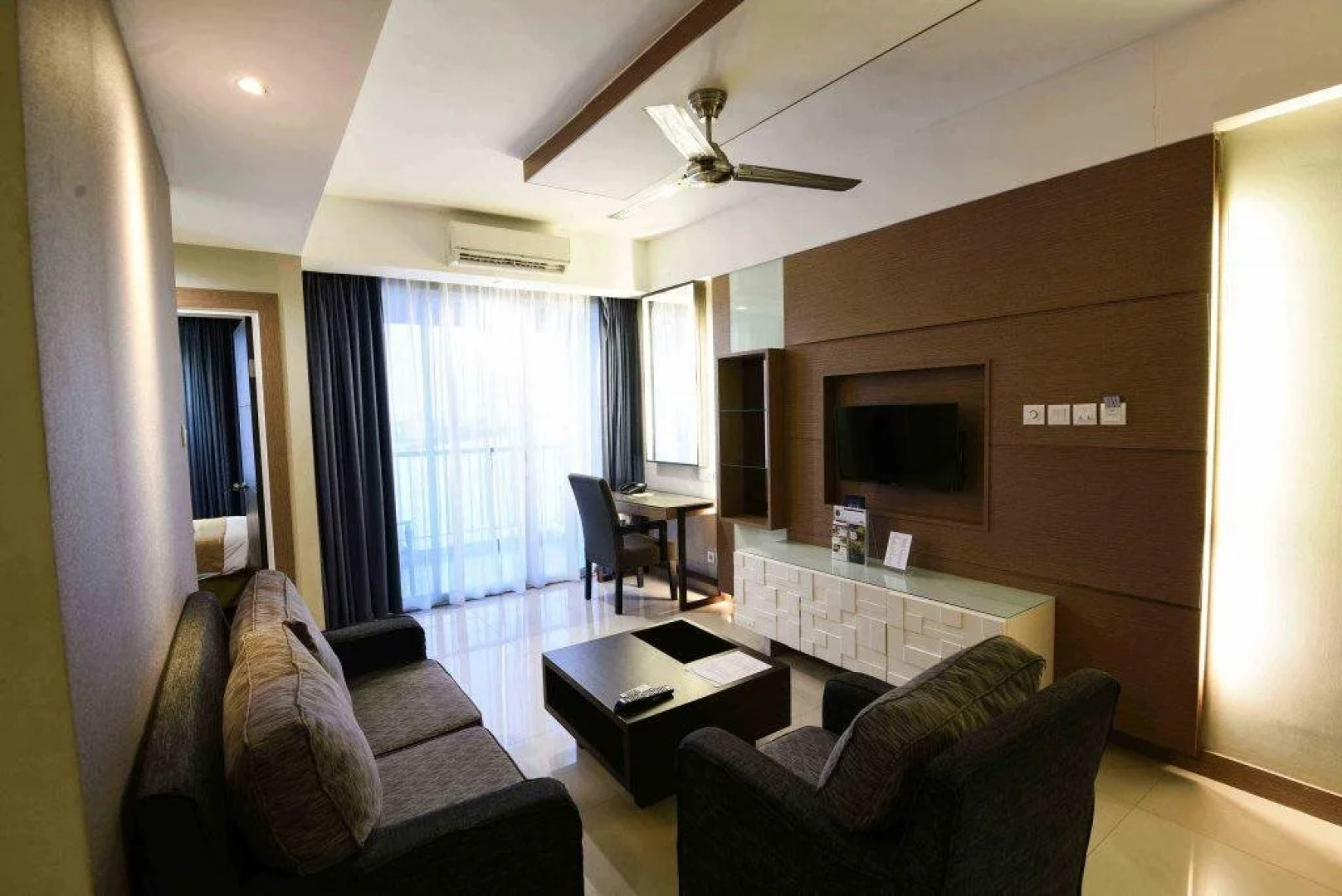 The Malibu Suites Balikpapan by Sissae Living