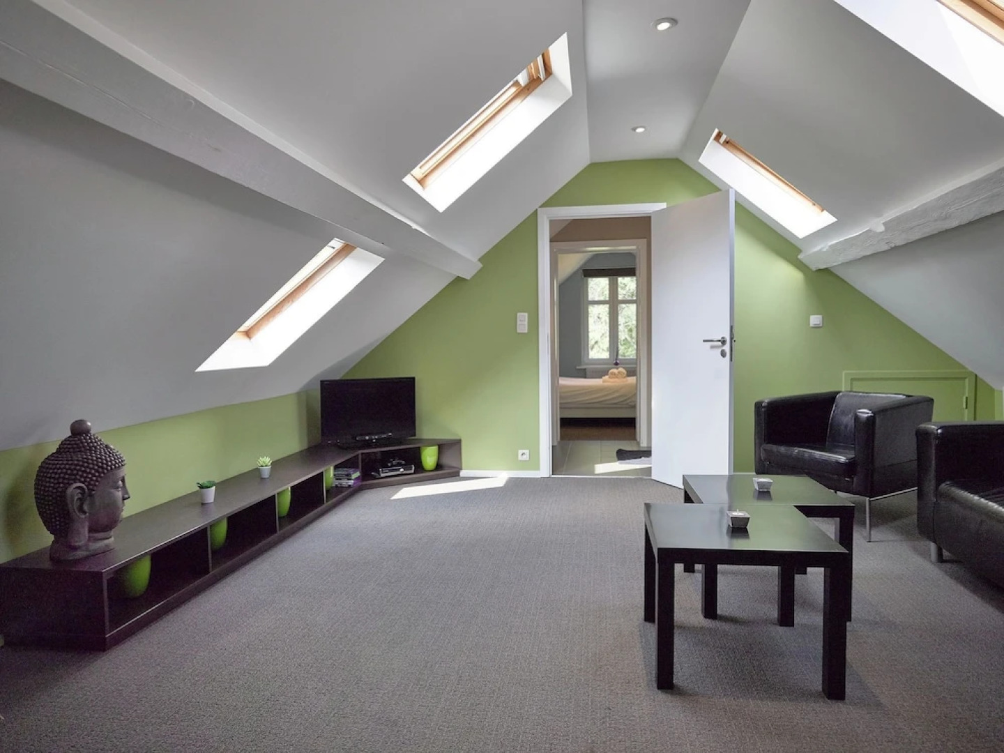 Attractive Holiday Home in Spa with Swimming Pool