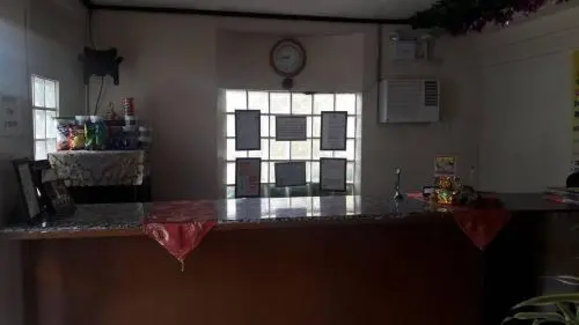 RedDoorz @ Elegance Guest House near NAIA T3