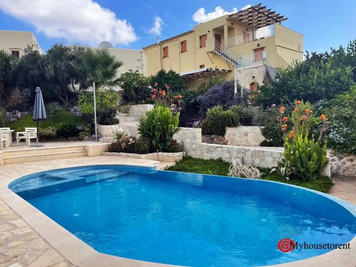 Small Village, 2 Houses Together for 2 Families