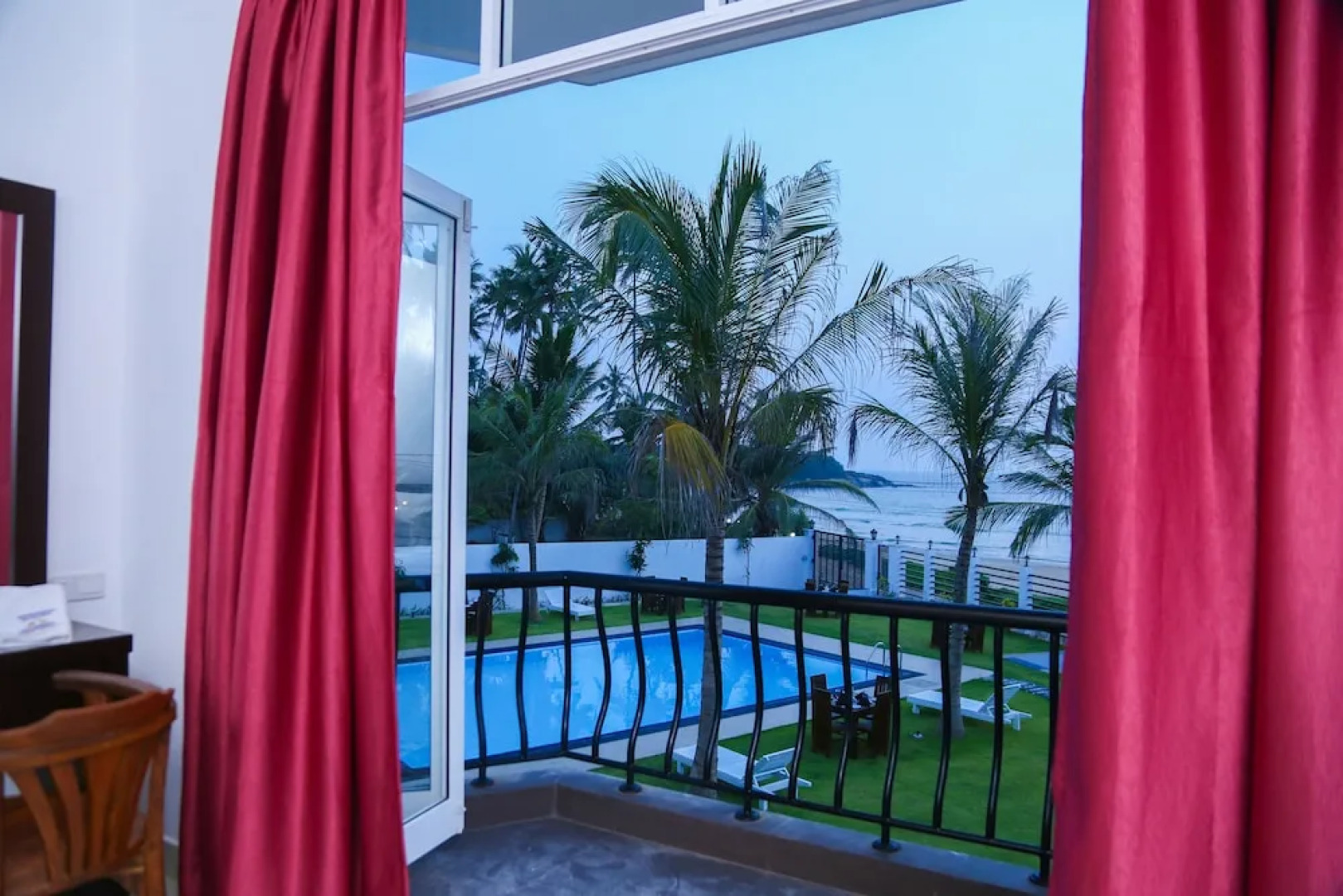 Crystal Resort Dickwella