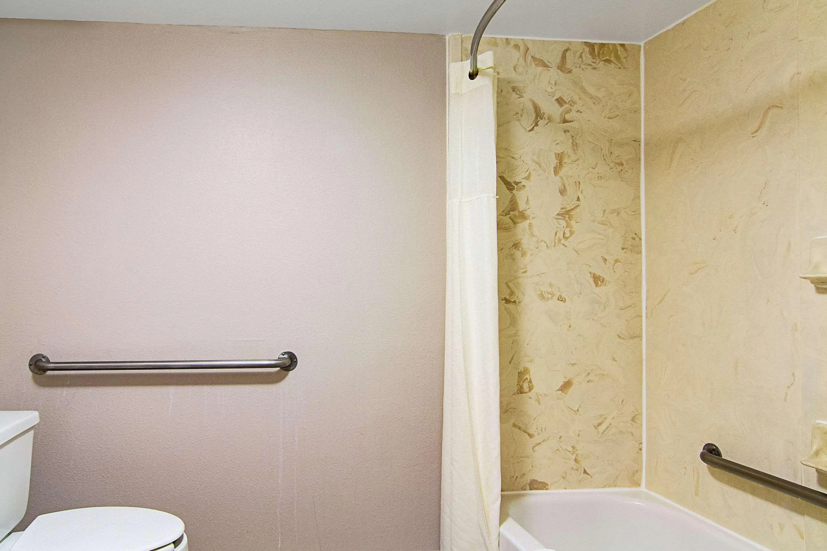 Quality Inn Savannah I-95