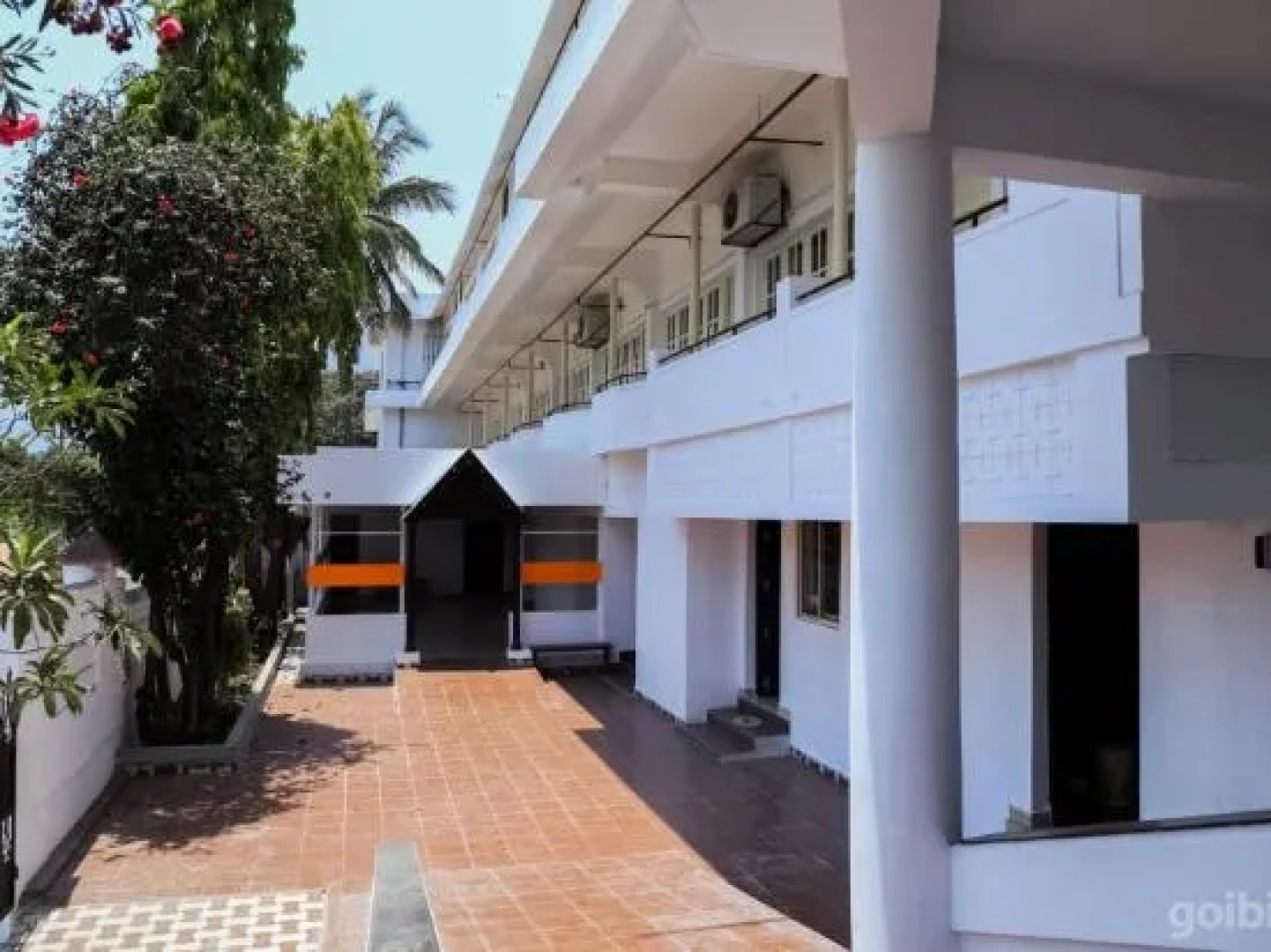 OYO 10637 Hotel Chandana Residency