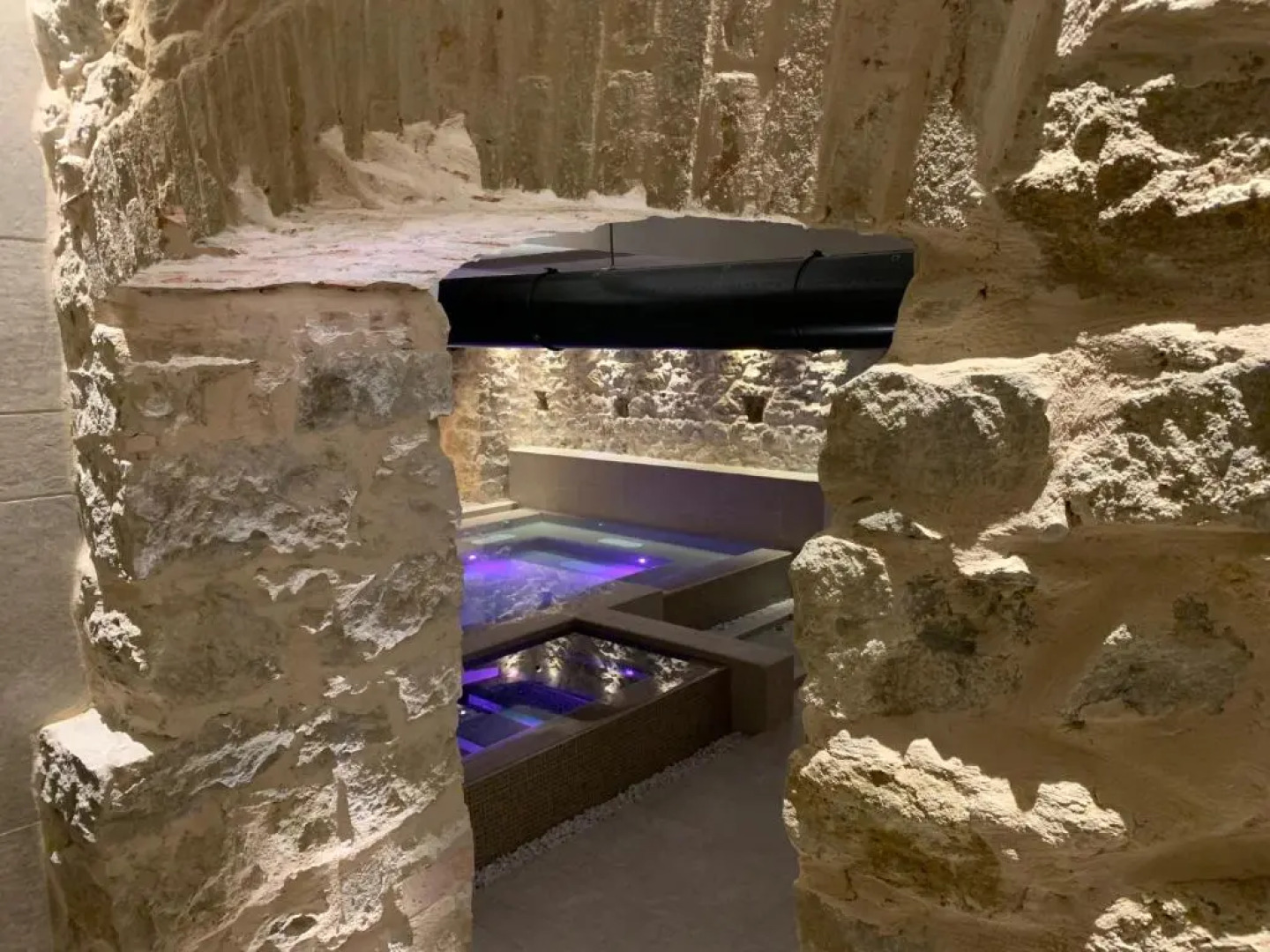 Spa & Wellness by Des Anglais " Ingresso SPA gratuito"