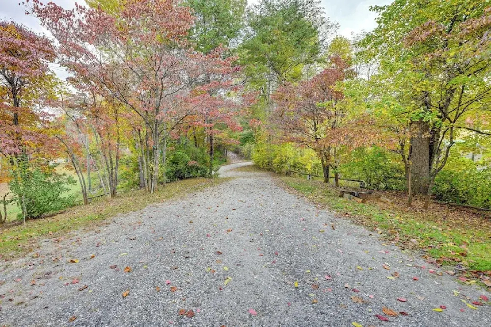 Whittier Vacation Rental Cabin: Pets Welcome!