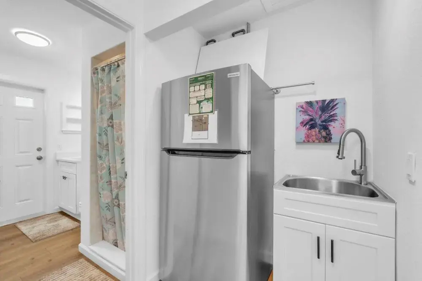 Minnow 1 1 Bedroom Cottage by RedAwning