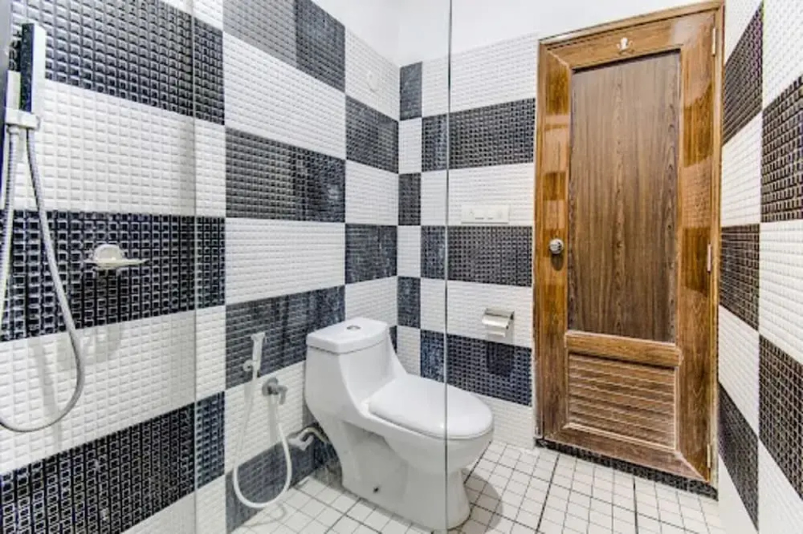 FabExpress French Villa