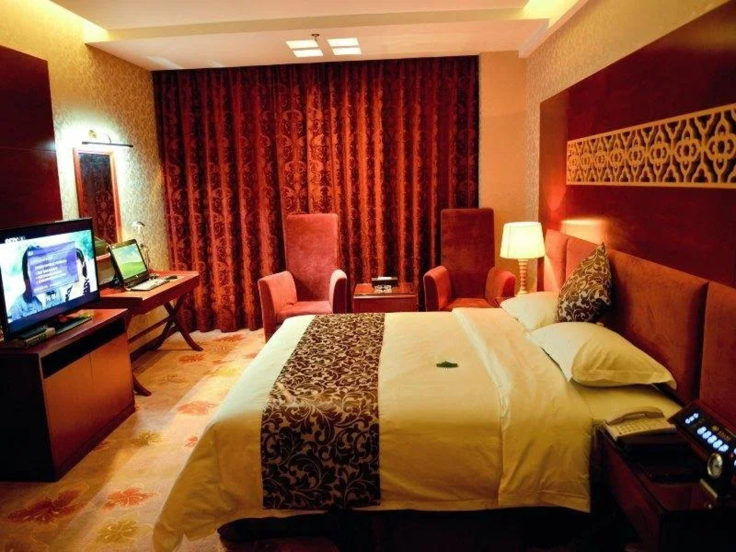 Hezhou Zhengling Hotel