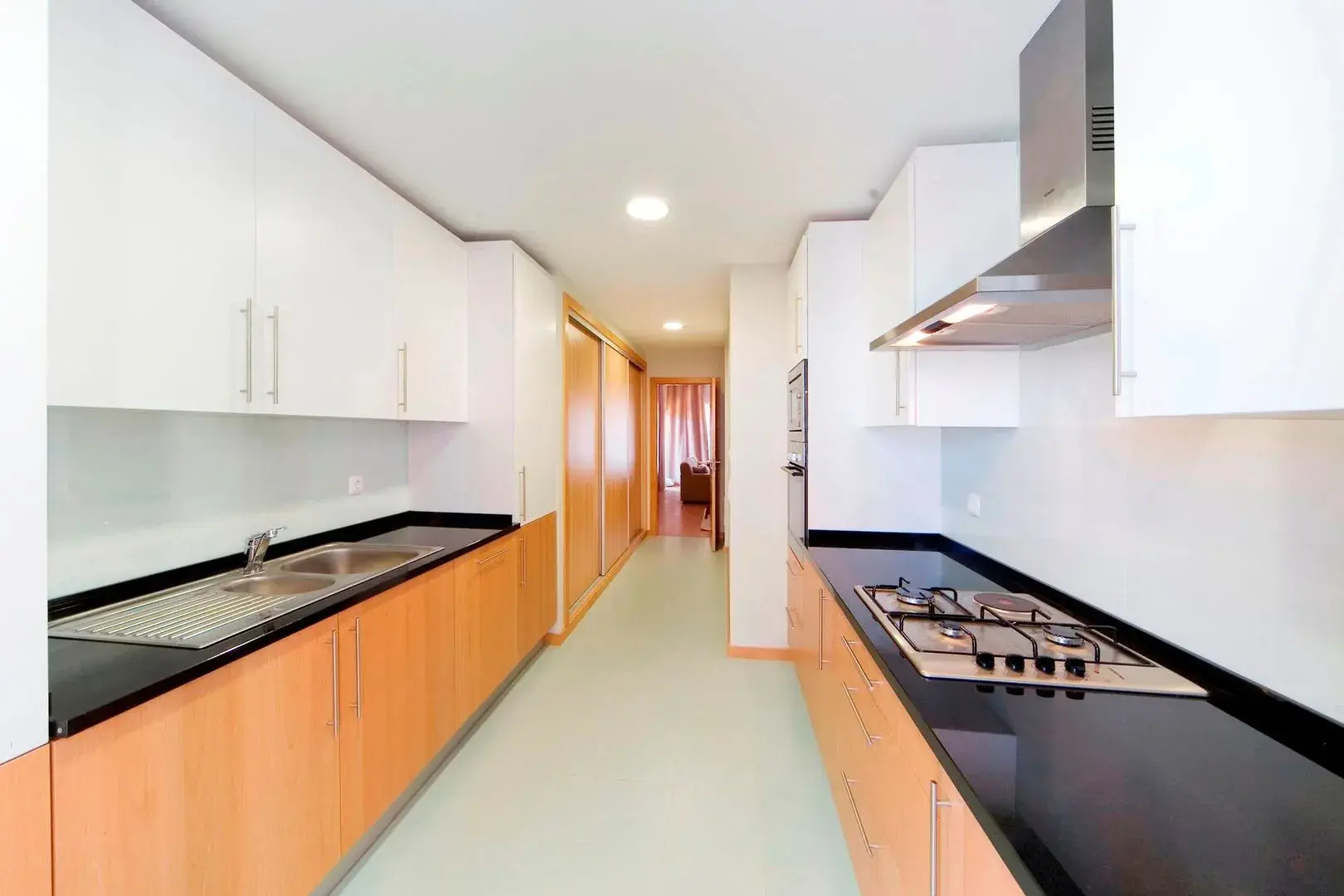Real Marina Residence