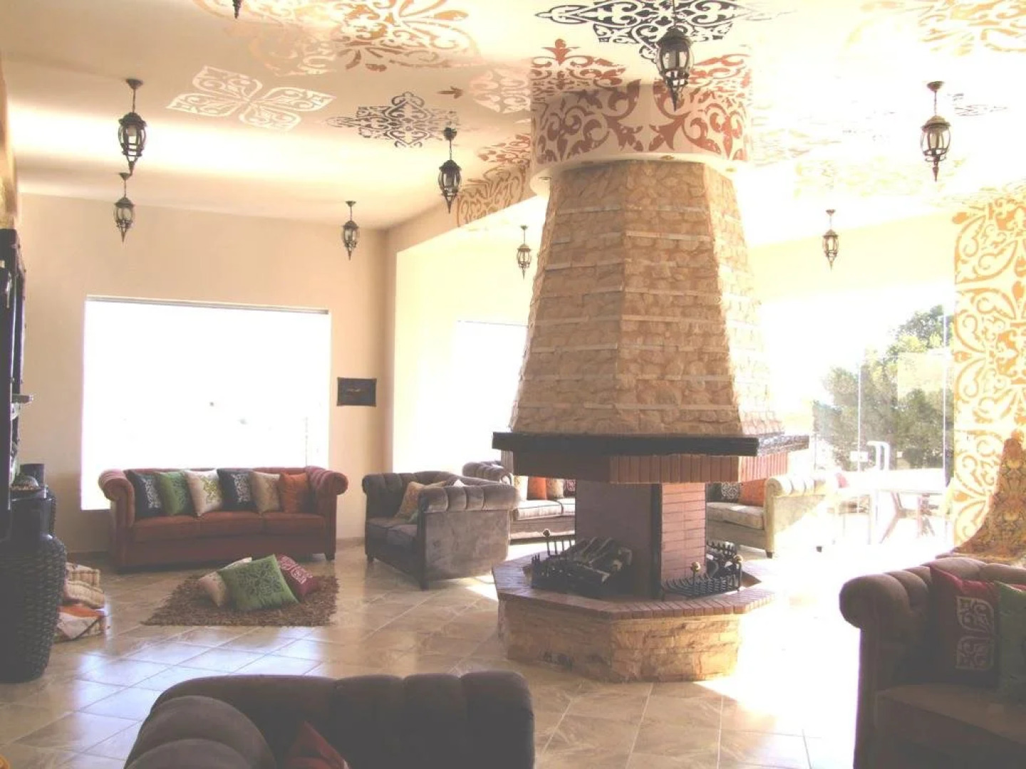 Montreal Hotel - Al Shobak