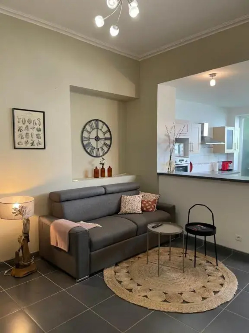 Appartement proche des remparts et tous commerces.